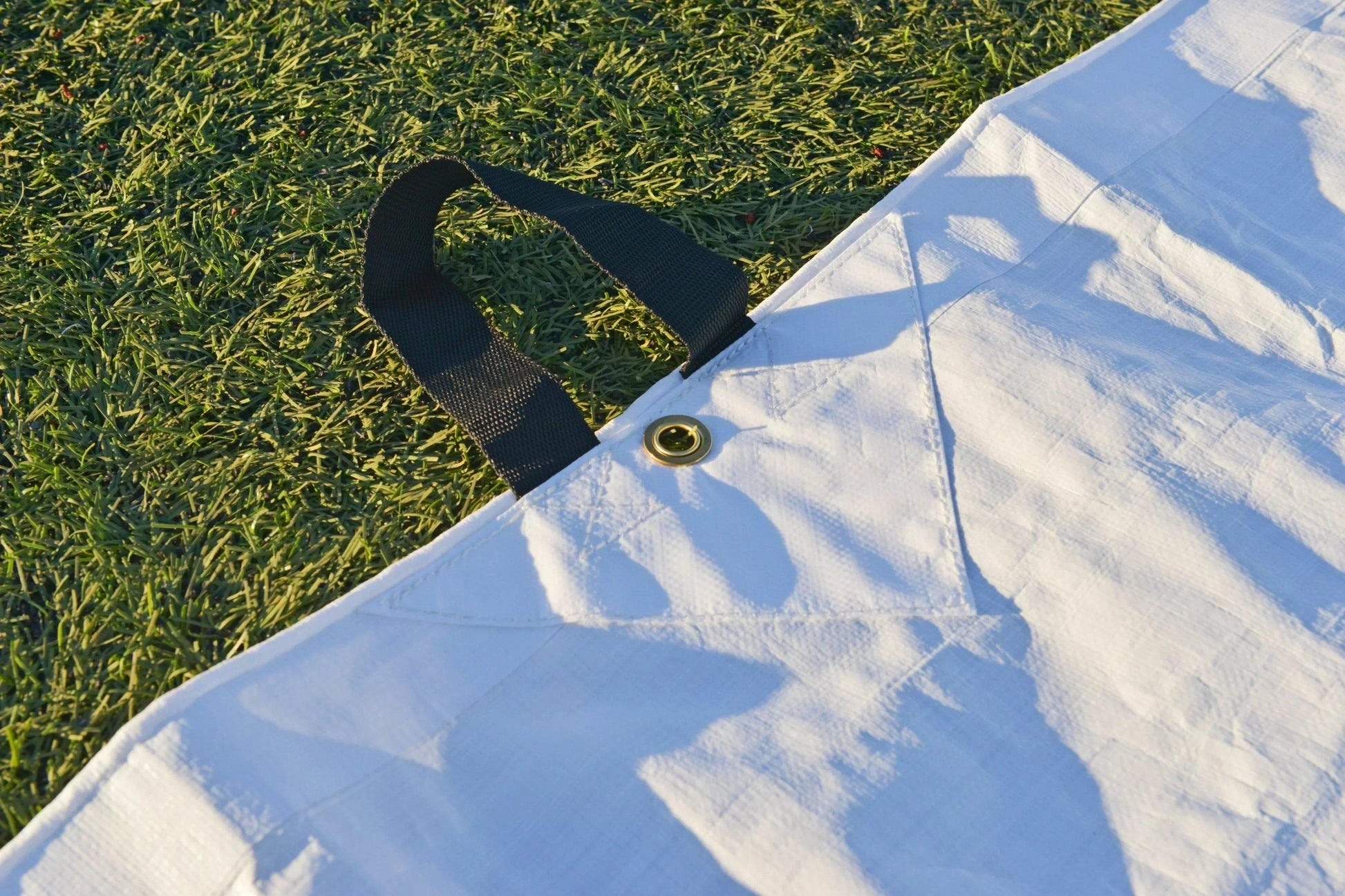 170' x 170' White Field Shield